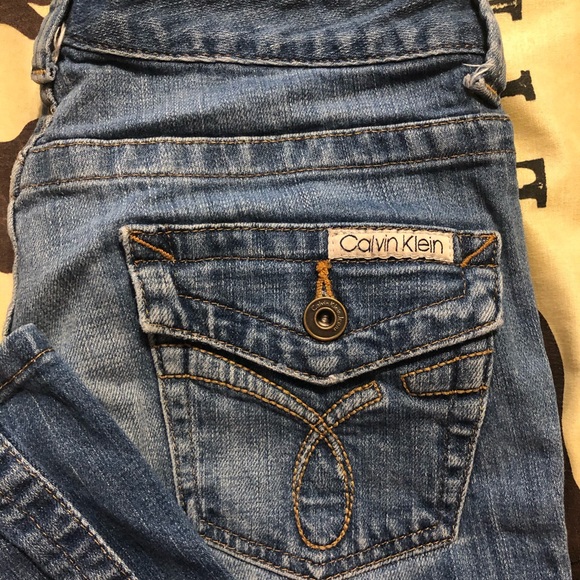 Jeans - Picture 2 of 3